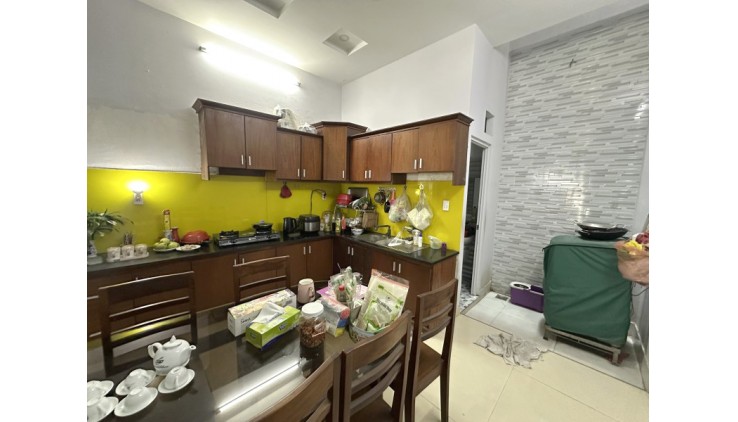 Bán Nhà 3 Tầng Mới 60M2_4*15 Cạnh KDC Hồng Long Hiệp Bình Phước Thủ Đức chỉ 6.1 tỷ